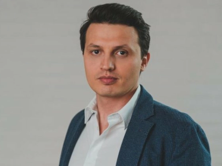 Пепо Тонов е новият изпълнителен директор на „Девин“ ЕАД.    Промяната е част от последователната стратегия на „Девин“ да развива лидерския потенциал вътре в организацията